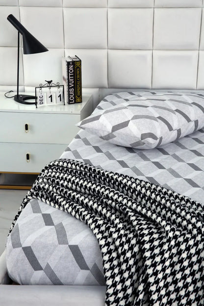 2Pcs Single Bed Sheet-Sliver Triangles single bed sheet Apricot