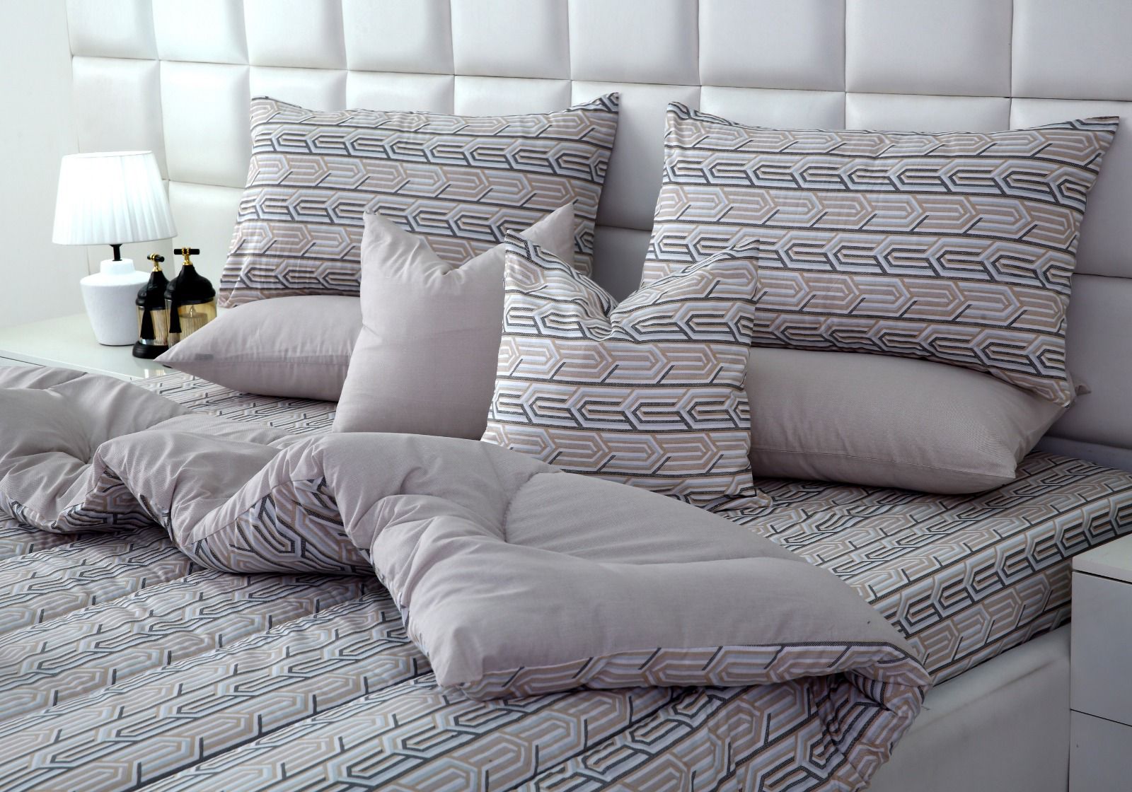 8 PCs Winter Razai Set-Beige Shapes Comforters Apricot