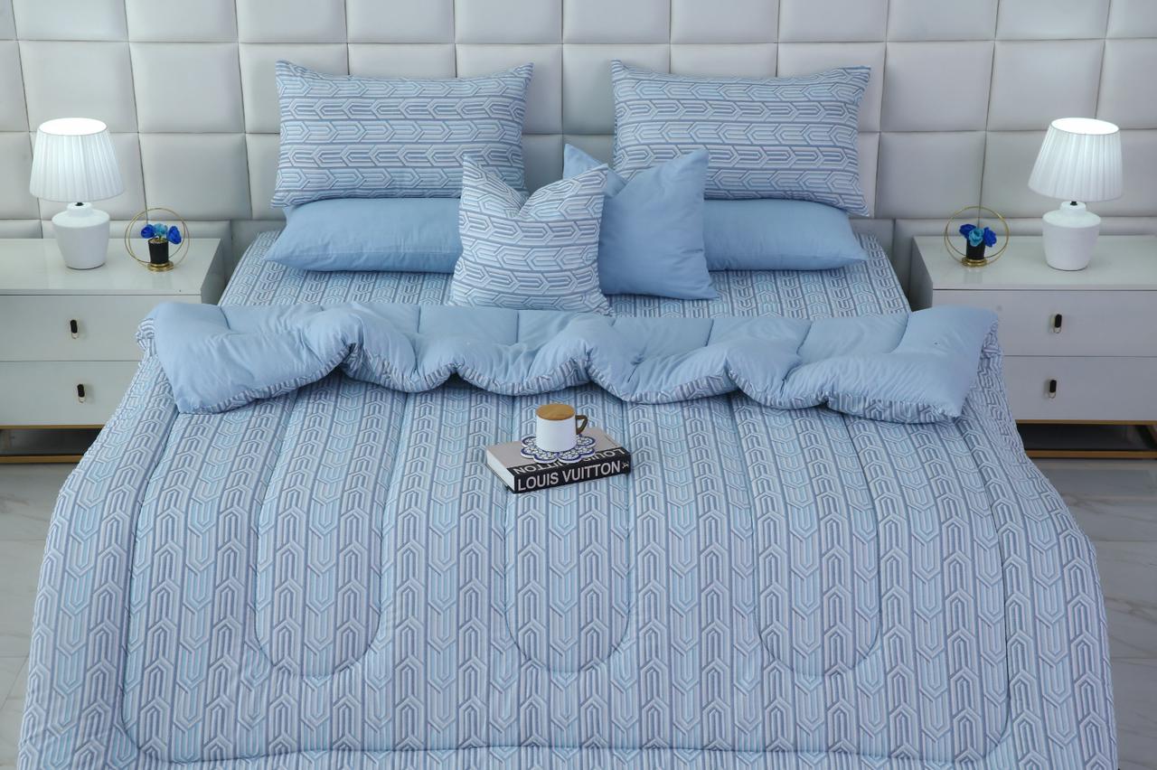 8 PCs Winter Razai Set-Blue Shapes Comforters Apricot