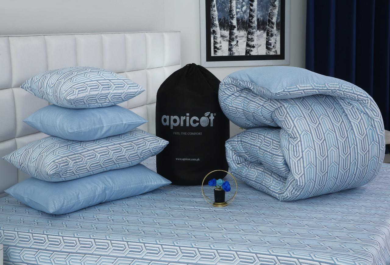 8 PCs Winter Razai Set-Blue Shapes Comforters Apricot