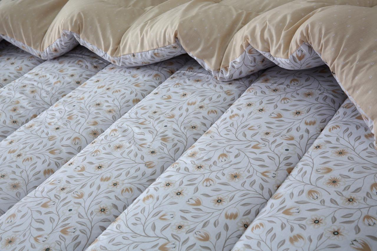 8 PCs Winter Razai Set-Corsage Flower Comforters Apricot