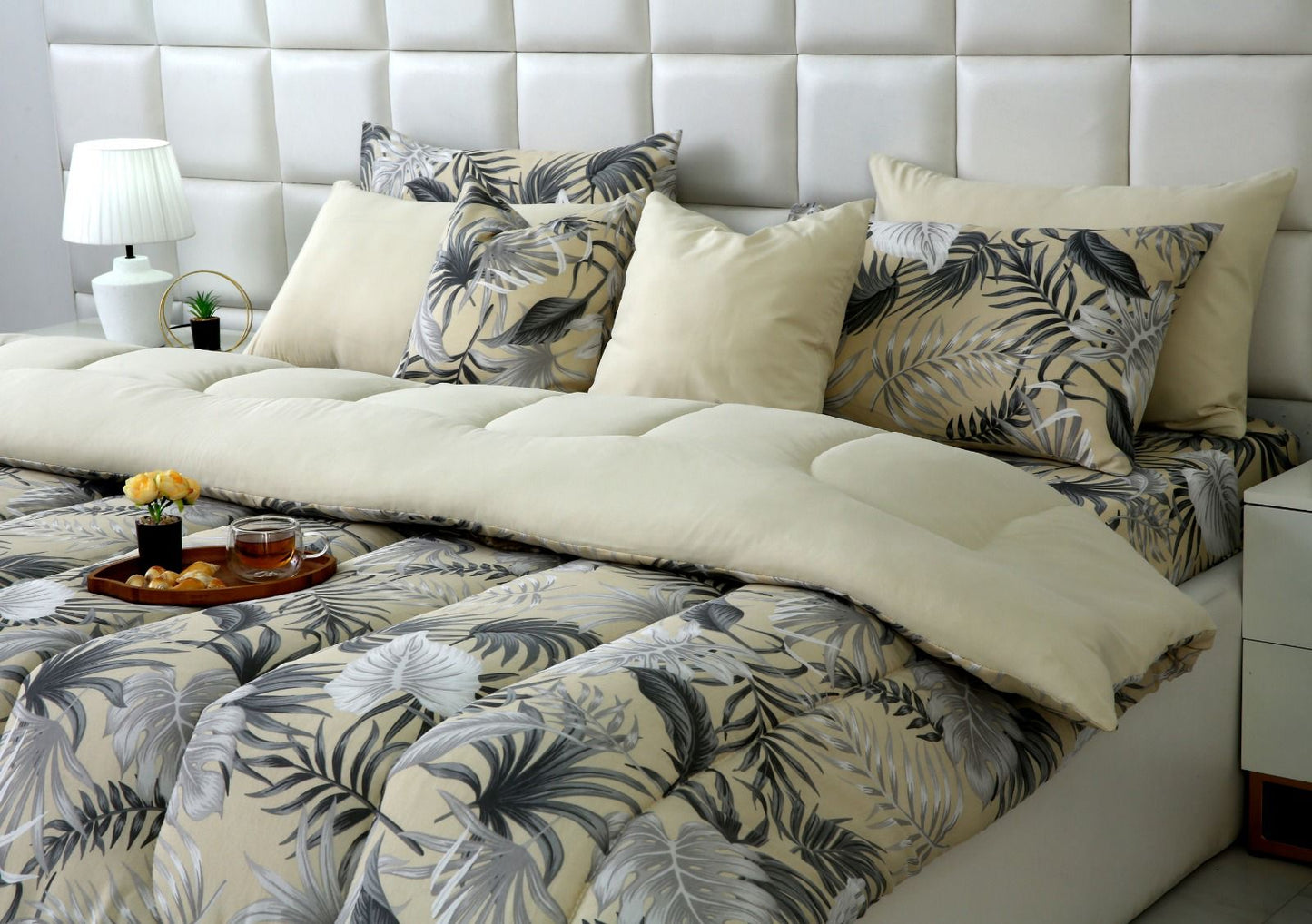 8 PCs Winter Razai Set-Hawaii(With Base Reverse) Comforters Apricot