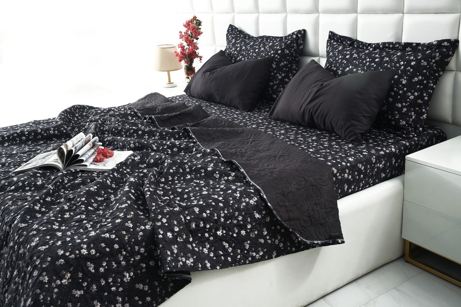 6 PCs Luxury Bed Spread Set-White Jazmin Bed Spread Apricot