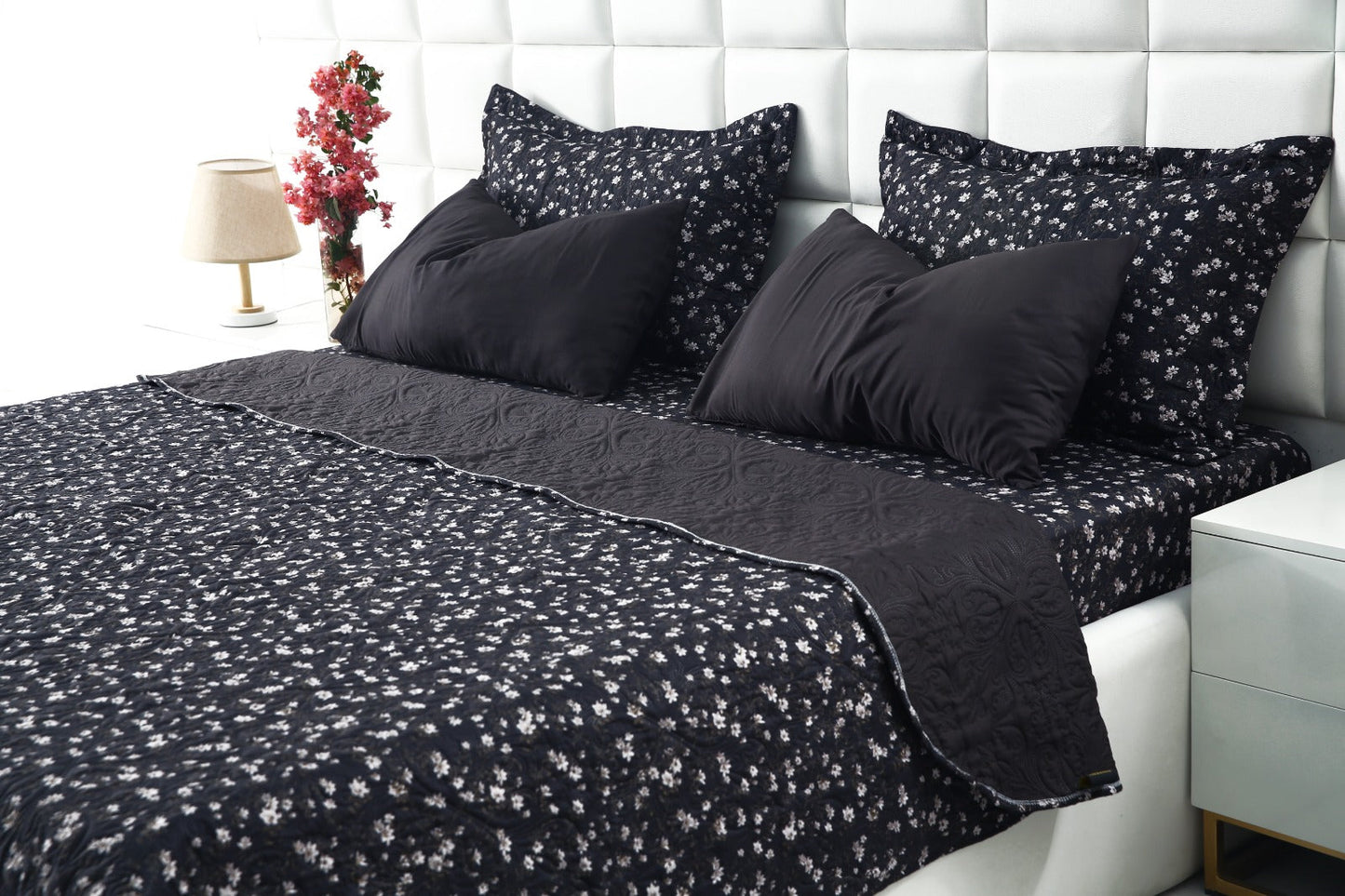 6 PCs Luxury Bed Spread Set-White Jazmin Bed Spread Apricot