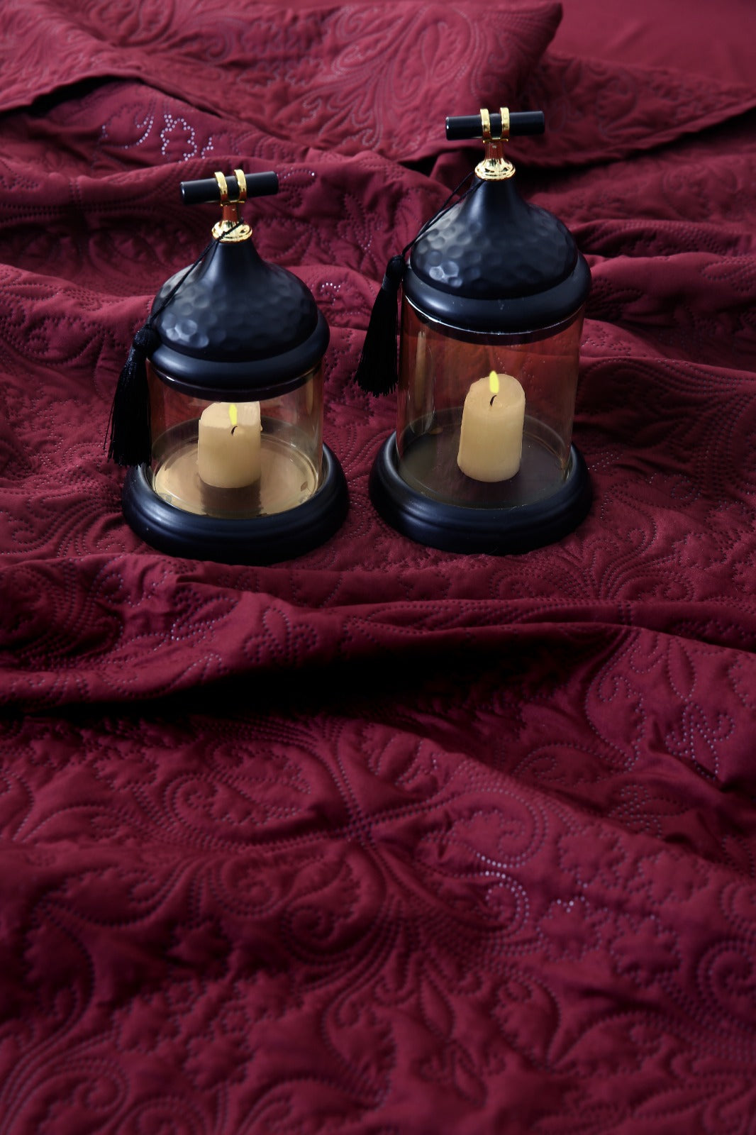 6 PCs Luxury Bed Spread Set-Plum Bed Spread Apricot