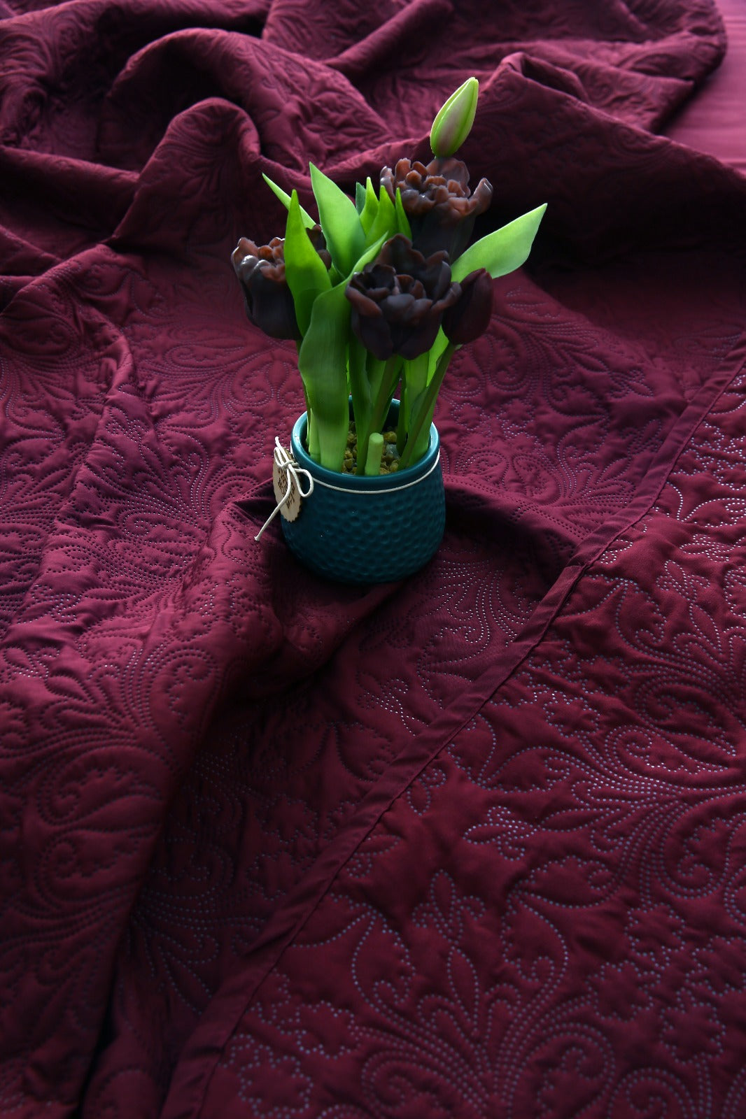 6 PCs Luxury Bed Spread Set-Plum Bed Spread Apricot