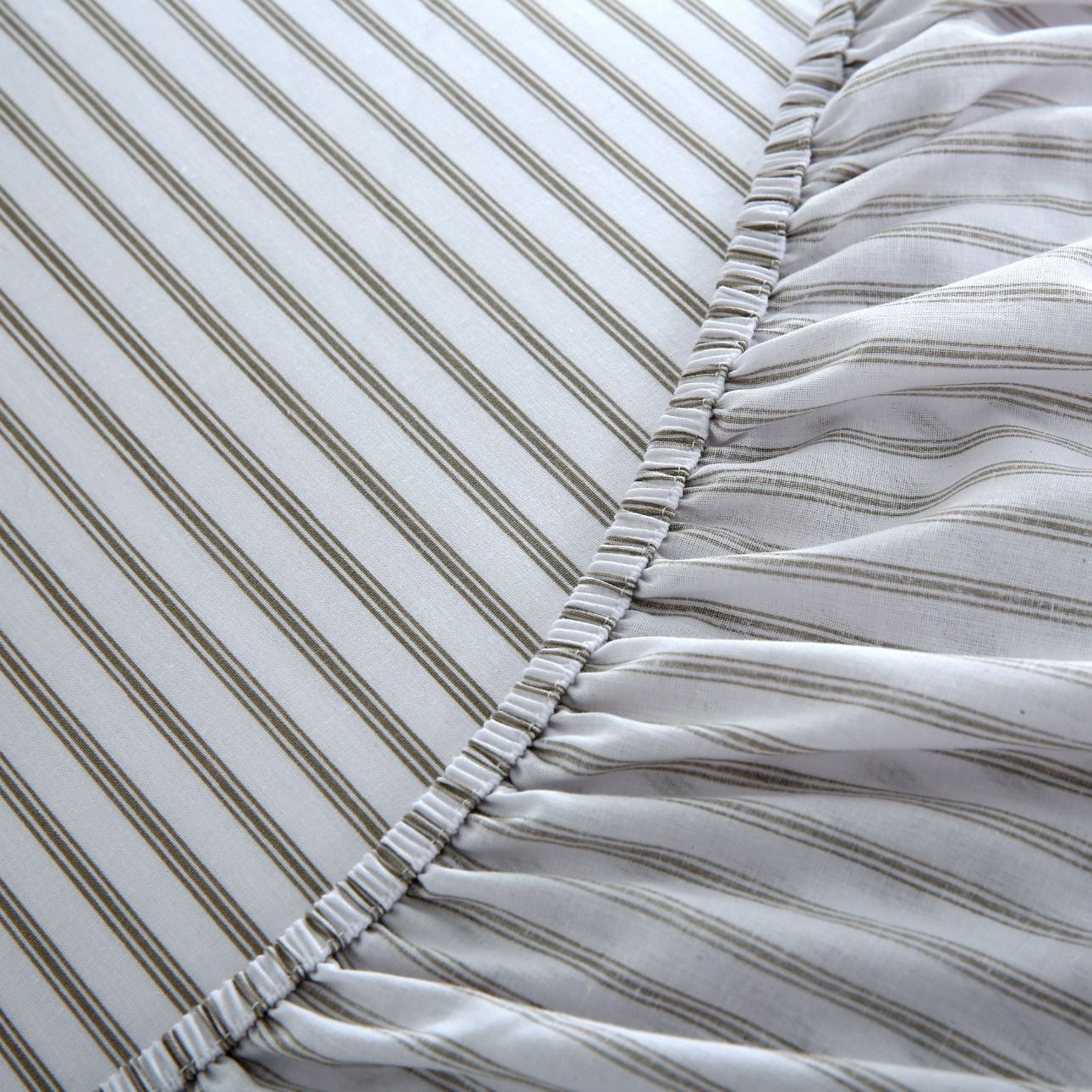 Fitted Bed Sheet- PFT014 Fitted Sheets Apricot