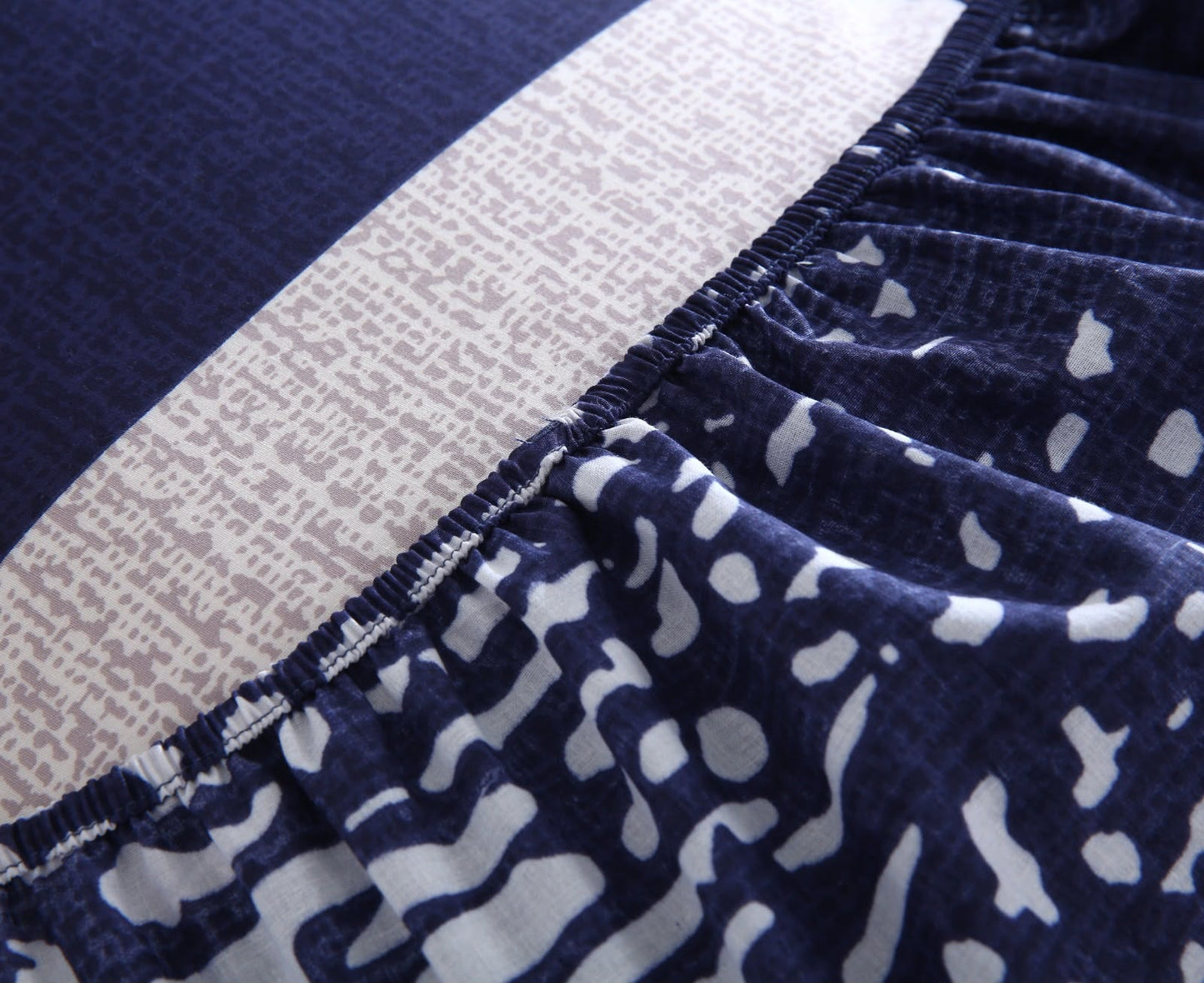 Fitted Bed Sheet- PFT023
