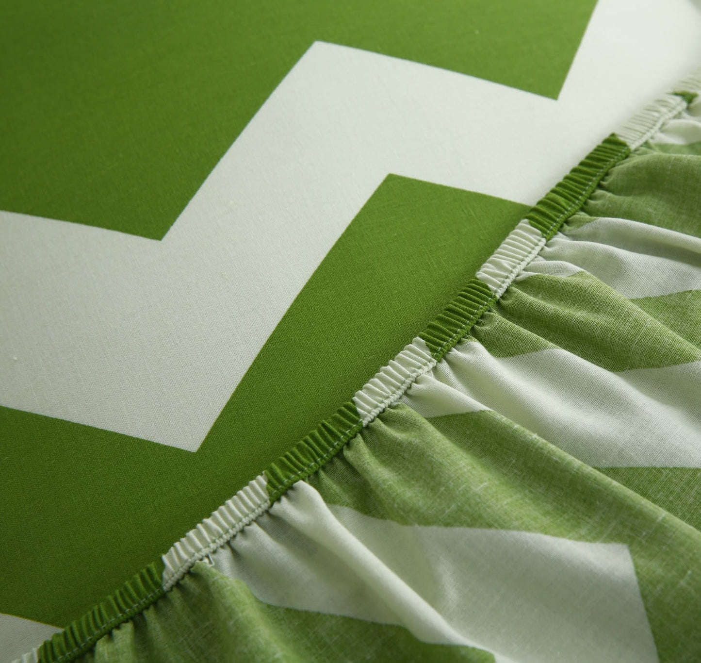 Fitted Bed Sheet- PFT024