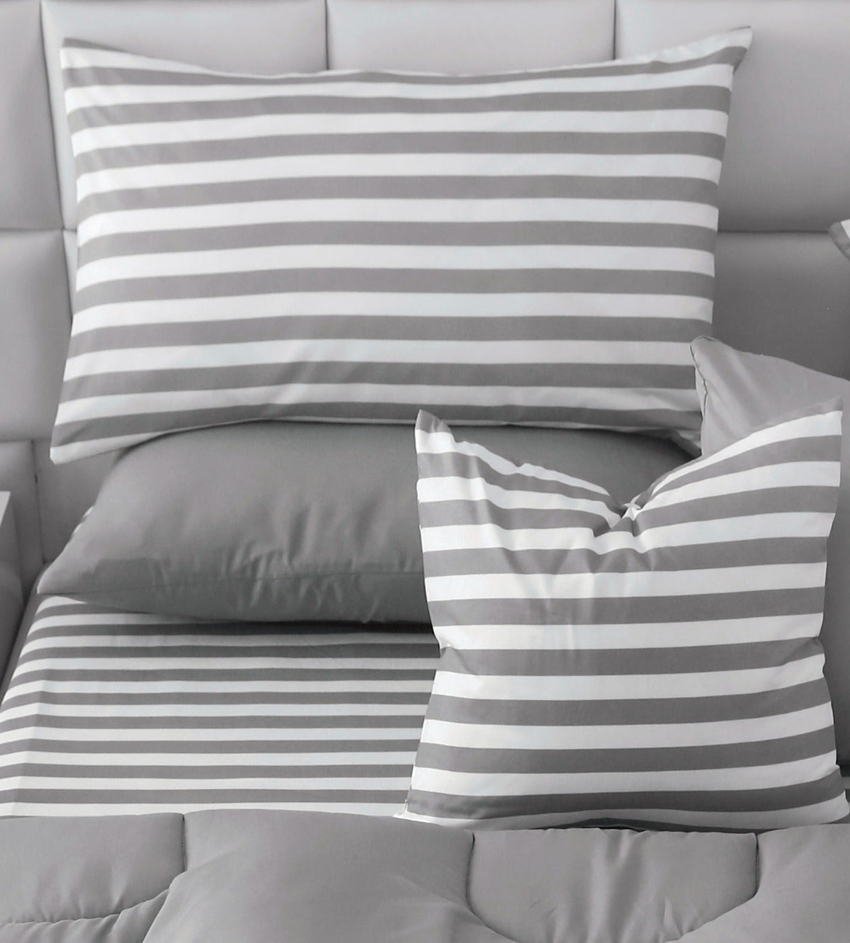 8 PCs Winter Razai Set- Beige Stripes